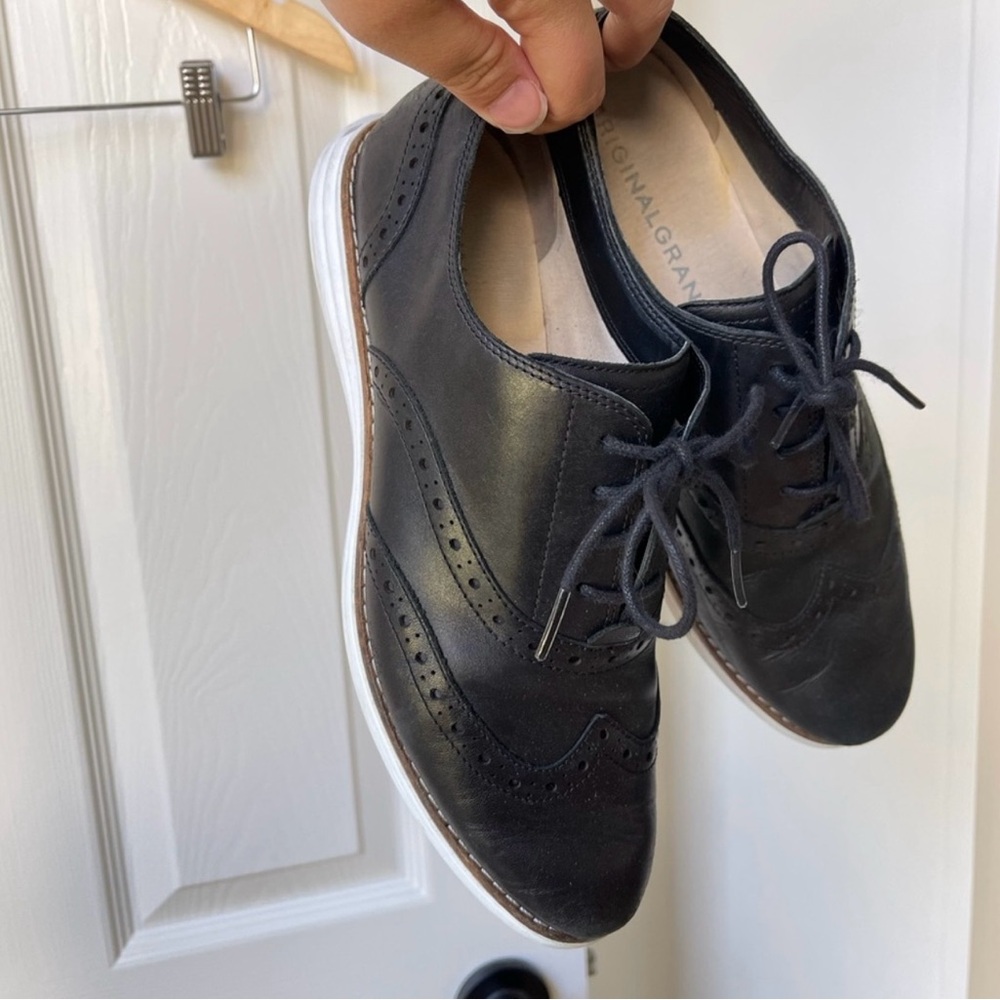 Women’s Black Oxford Shoes